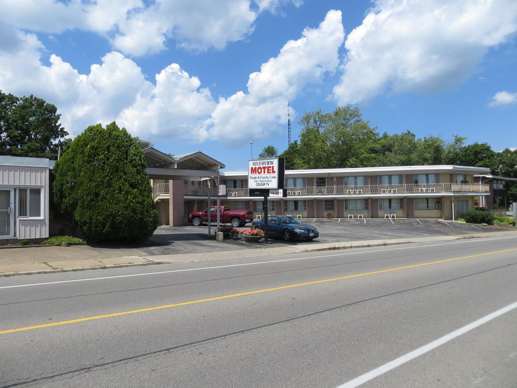 Motel Riverview 2*
