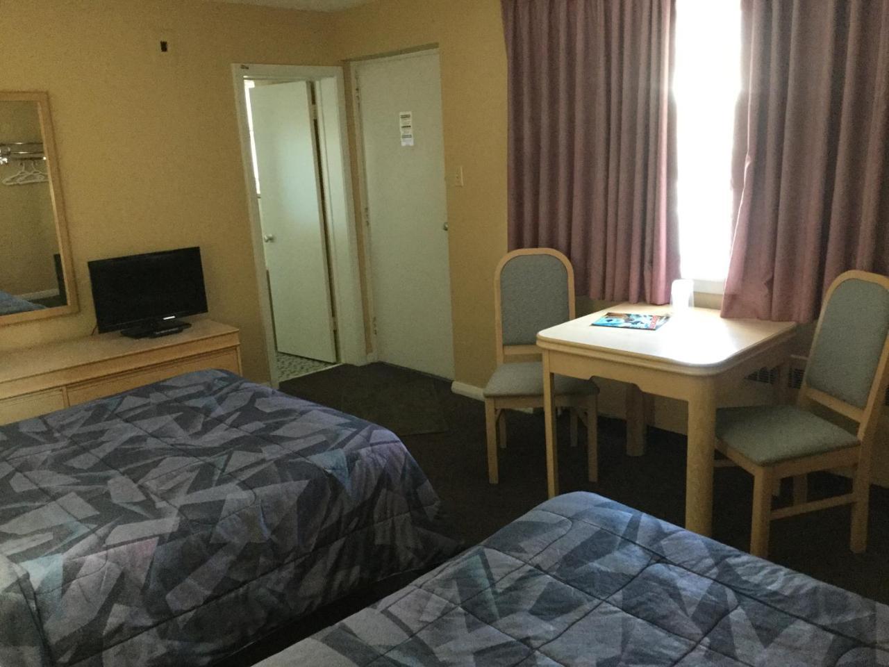 Riverview Motel